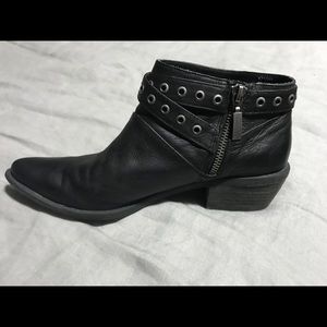 Black ankle booties sz 8